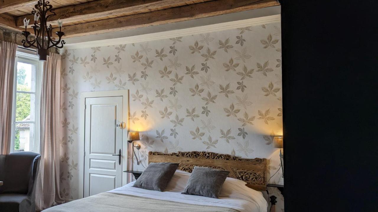 Bed and Breakfast Manoir La Cerise Fougerolles-Saint-Valbert Exterior foto